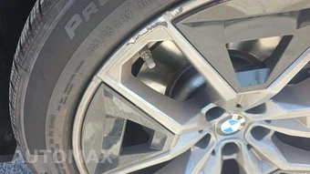 2026 BMW 5 Series Sedan 540i xDrive - miniatura 26