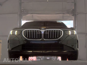 2026 BMW 5 Series Sedan 540i xDrive - miniatura 3