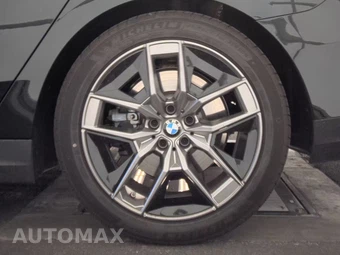 2026 BMW 5 Series Sedan 540i xDrive - miniatura 12