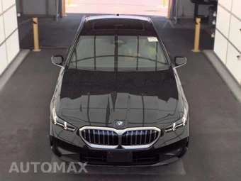 2026 BMW 5 Series Sedan 540i xDrive - miniatura 2