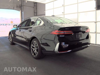 2026 BMW 5 Series Sedan 540i xDrive - miniatura 8