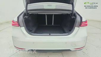 2026 BMW 5 Series Sedan 540i xDrive - miniatura 14