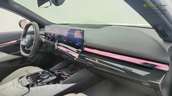 2026 BMW 5 Series Sedan 540i xDrive - miniatura 22