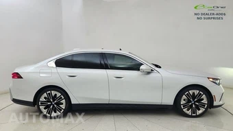 2026 BMW 5 Series Sedan 540i xDrive - miniatura 6