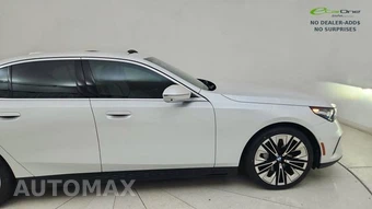 2026 BMW 5 Series Sedan 540i xDrive - miniatura 8