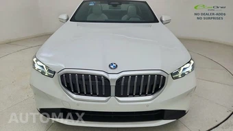 2026 BMW 5 Series Sedan 540i xDrive - miniatura 9