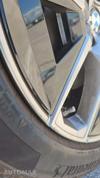 2026 BMW 5 Series Sedan 540i xDrive - miniatura 27