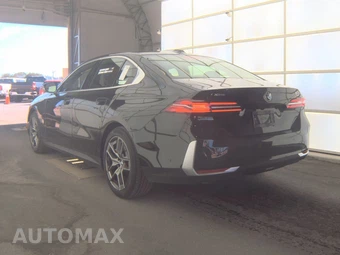 2026 BMW 5 Series Sedan 540i xDrive - miniatura 8