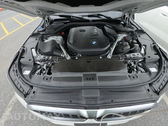2026 BMW 5 Series Sedan 540i xDrive - miniatura 22