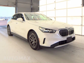 2026 BMW 5 Series Sedan 540i xDrive - miniatura 4