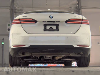 2026 BMW 5 Series Sedan 540i xDrive - miniatura 7