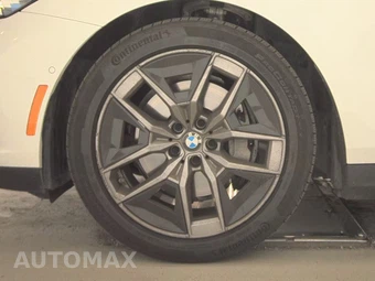 2026 BMW 5 Series Sedan 540i xDrive - miniatura 9