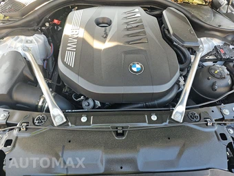 2026 BMW 5 Series Sedan 540i xDrive - miniatura 21