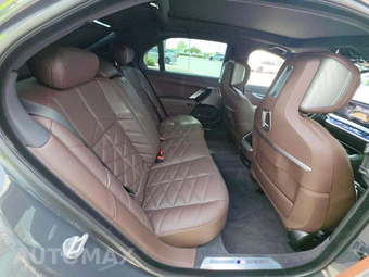 2026 BMW 7 Series 740i - miniatura 16
