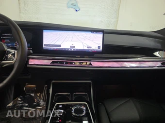 2026 BMW 7 Series 740i – miniatura 11