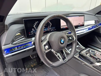 2026 BMW 7 Series 740i - miniatura 12
