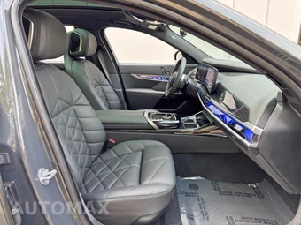 2026 BMW 7 Series 740i - miniatura 14