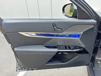 2026 BMW 7 Series 740i - miniatura 48