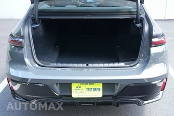 2026 BMW 7 Series 740i - miniatura 8