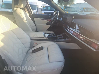 2026 BMW 7 Series 740i – miniatura 14