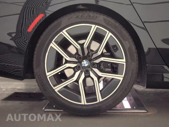 2026 BMW 7 Series 740i – miniatura 11