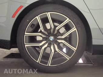 2026 BMW 7 Series 740i – miniatura 11