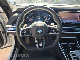 2026 BMW 7 Series 740i – miniatura 16