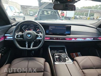 2026 BMW 7 Series 740i xDrive – miniatura 17