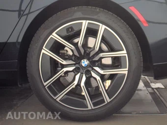 2026 BMW 7 Series 740i xDrive - miniatura 12