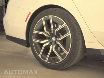2026 BMW 7 Series 740i xDrive – miniatura 11