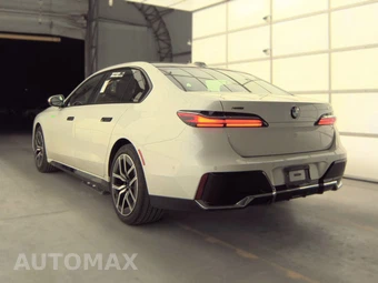 2026 BMW 7 Series 740i xDrive – miniatura 8