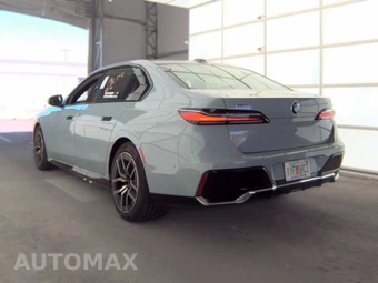 2026 BMW 7 Series 740i xDrive – miniatura 8