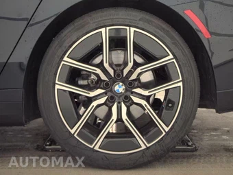 2026 BMW 7 Series 740i xDrive – miniatura 12