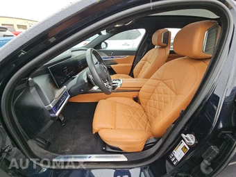 2026 BMW 7 Series 740i xDrive – miniatura 13