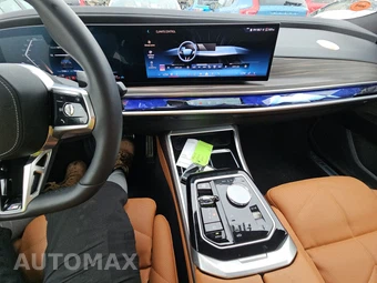 2026 BMW 7 Series 740i xDrive – miniatura 17