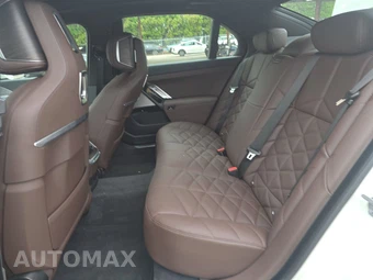 2026 BMW 7 Series 740i xDrive - miniatura 19
