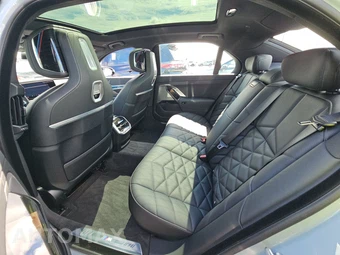 2026 BMW 7 Series 740i xDrive - miniatura 19