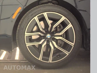2026 BMW 7 Series 740i xDrive – miniatura 9