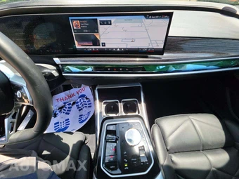 2026 BMW 7 Series 740i xDrive - miniatura 7