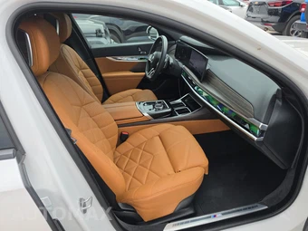 2026 BMW 7 Series 740i xDrive – miniatura 14