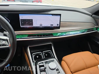 2026 BMW 7 Series 740i xDrive – miniatura 17