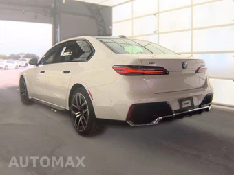 2026 BMW 7 Series 740i xDrive – miniatura 8