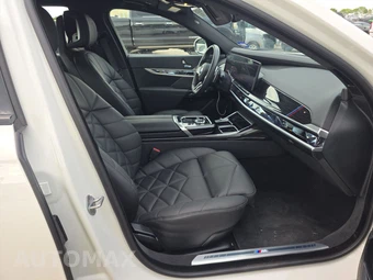 2026 BMW 7 Series 740i xDrive – miniatura 14