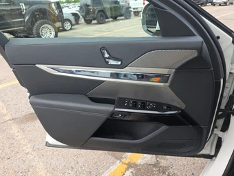 2026 BMW 7 Series 740i xDrive – miniatura 15
