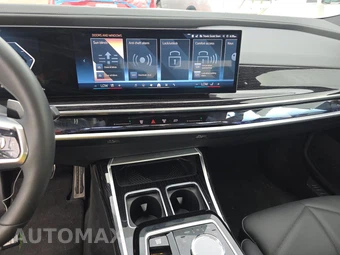 2026 BMW 7 Series 740i xDrive – miniatura 17