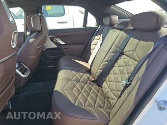 2026 BMW 7 Series 740i xDrive – miniatura 19