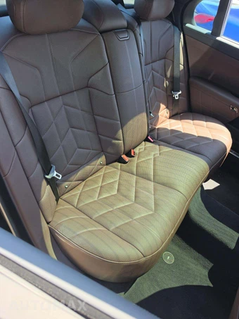 2026 BMW 7 Series 740i xDrive - miniatura 16