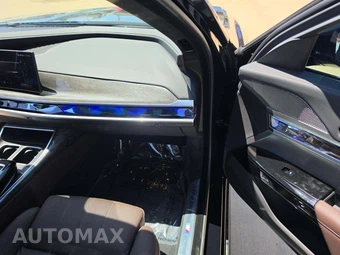 2026 BMW 7 Series 740i xDrive - miniatura 19