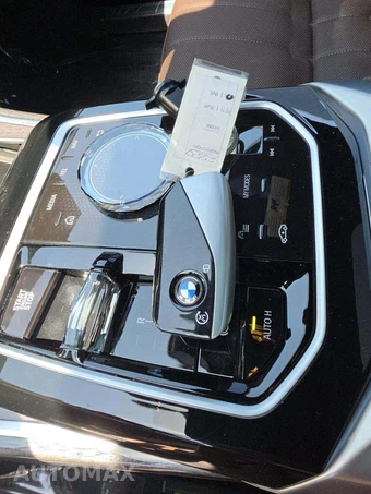 2026 BMW 7 Series 740i xDrive - miniatura 8