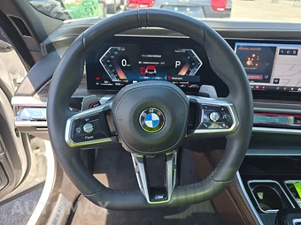 2026 BMW 7 Series 740i xDrive – miniatura 10